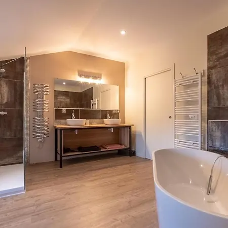 O Thil Panzió Aire-sur-lʼAdour